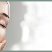 Acqua Micellare Venus: uno struccante che rende la pelle tonica